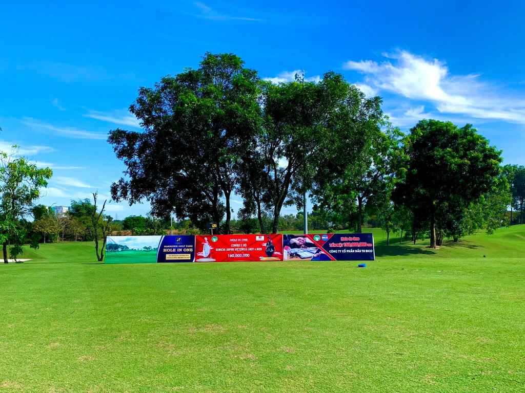 Sân golf Harmonie Bình Dương có những tiện ích đẳng cấp