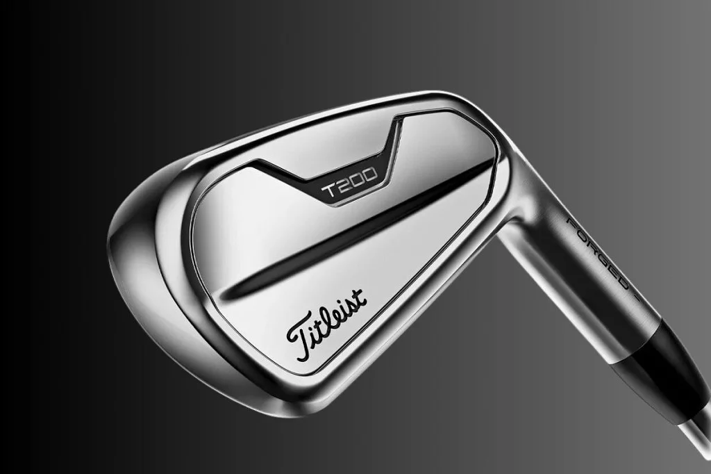 Gậy golf Titleist T200 phù hợp golfer có thể lực