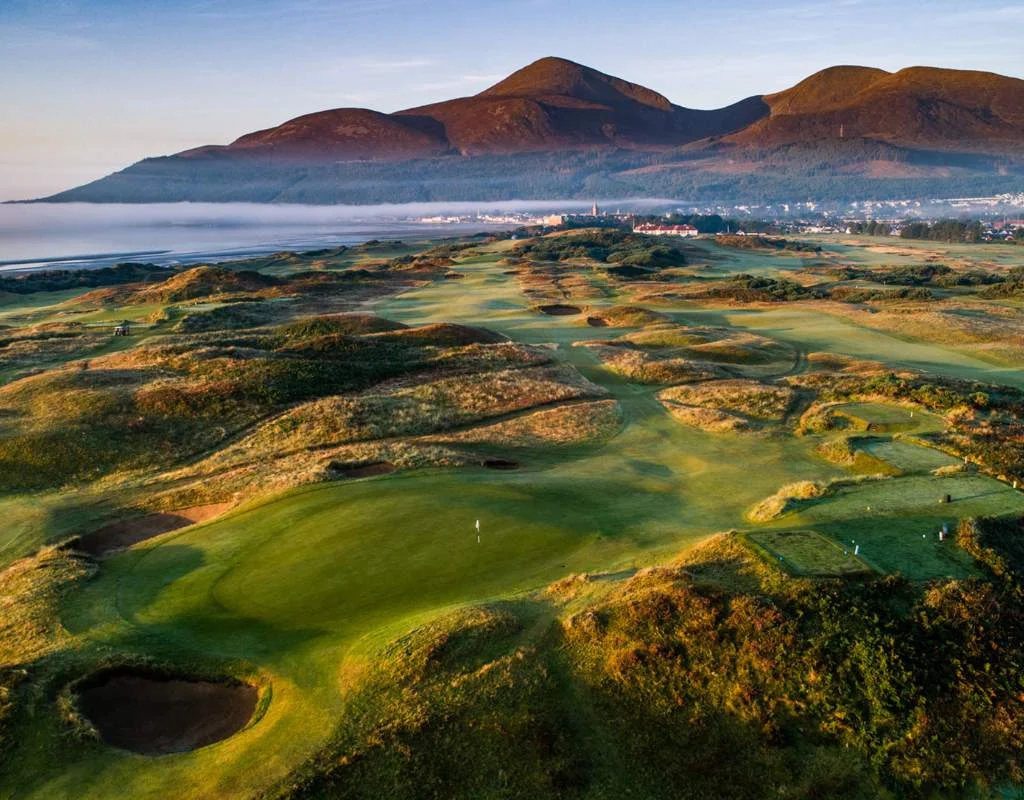 Royal County Down mang đậm phong cách links