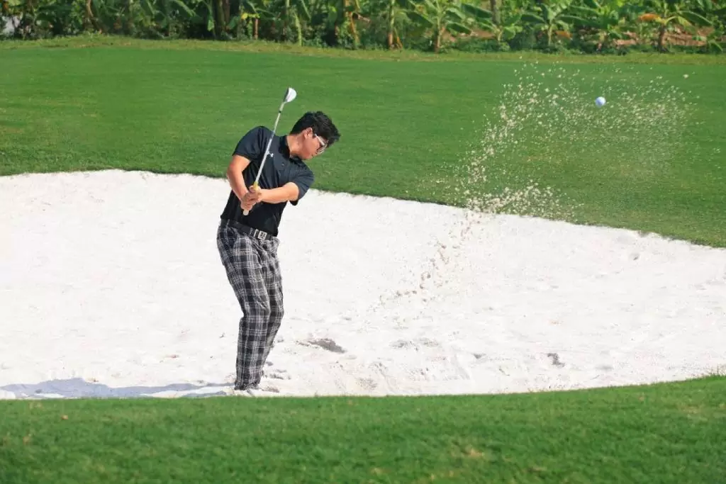 Khu vực green của sân Hà Đông thu hút nhiều golfer luyện tập