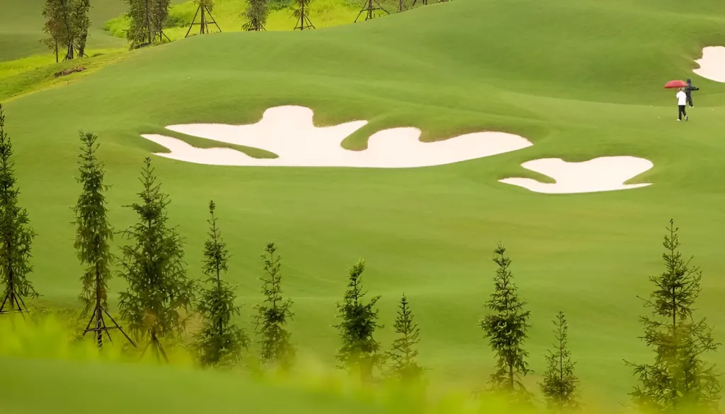 Không gian sân golf Lào Cai