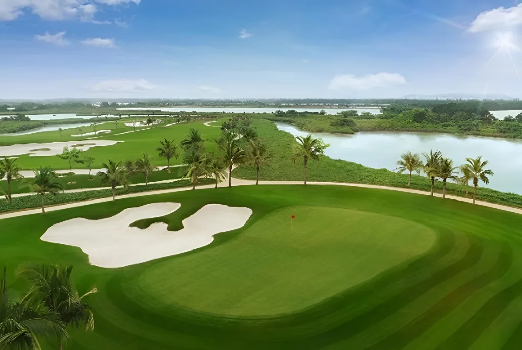 Sân golf Phúc Tiến với diện tích rộng lớn được kỳ vọng là sân đẹp nhất khu vực miền Bắc trong thời gian tới