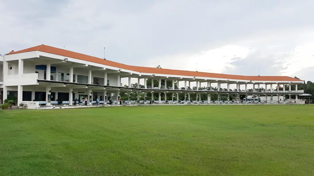 Sân tập golf An Phú quận 2 với diện tích 5 hecta vô cùng rộng rãi