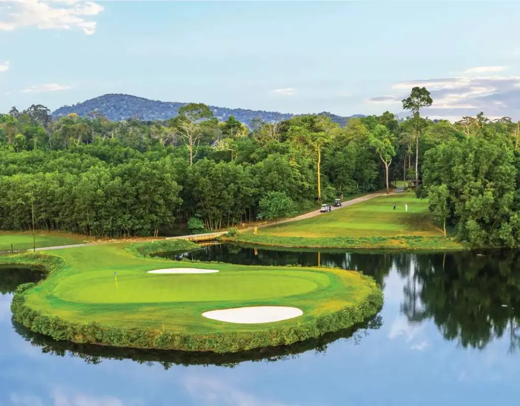 Vẻ đẹp thiên nhiên tại sân golf Vin Phú Quốc