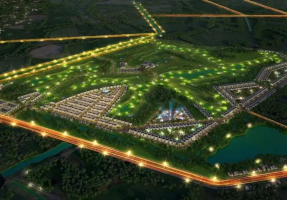 Sân golf West Lakes golf Club & Villas chinh phục người chơi nhờ thiết kế sân và vị trí thuận tiện.