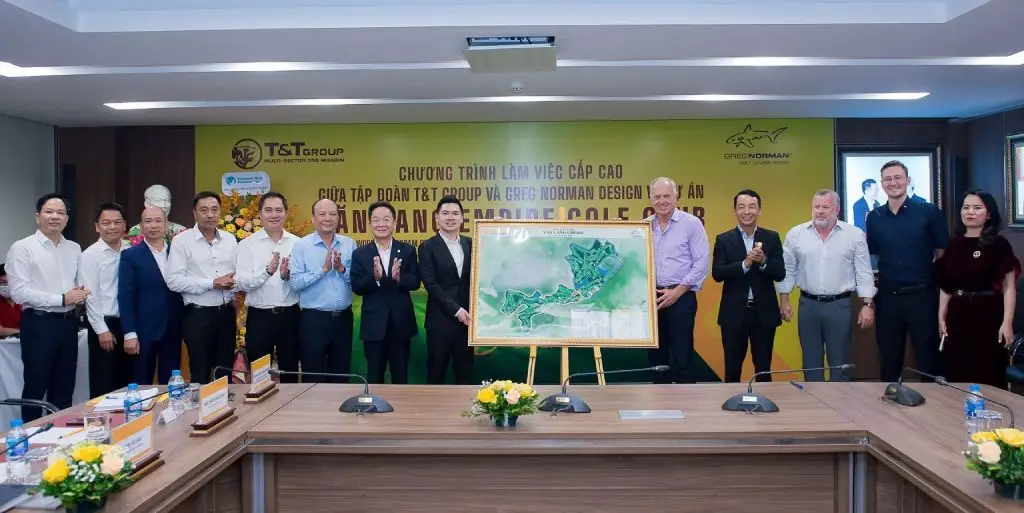 Sân Văn Lang Empire là sự kết hợp giữa T&T Group và nhà thiết kế tài ba Greg Norman.