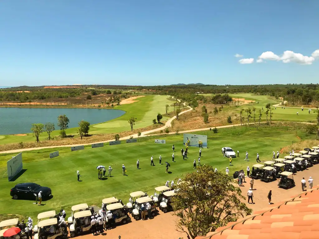 Vẻ đẹp của thiên nhiên tại sân golf Novaworld