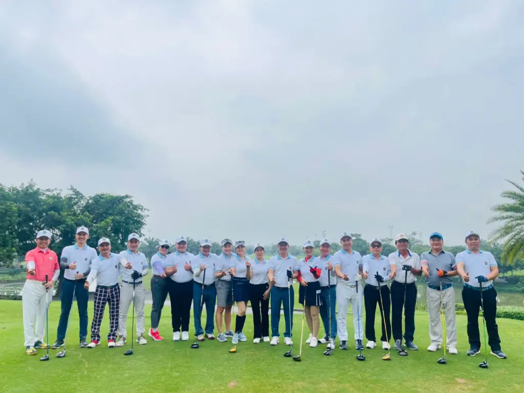 Các thành viên trong CLB golf họ Đoàn